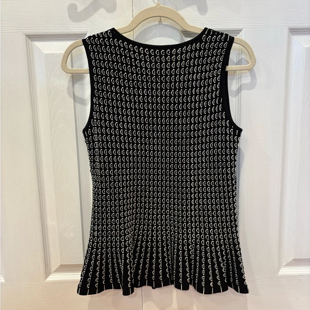 Ann Taylor Petite Black and White Patterned Sleeveless Peplum Top - Picture 3 of 6